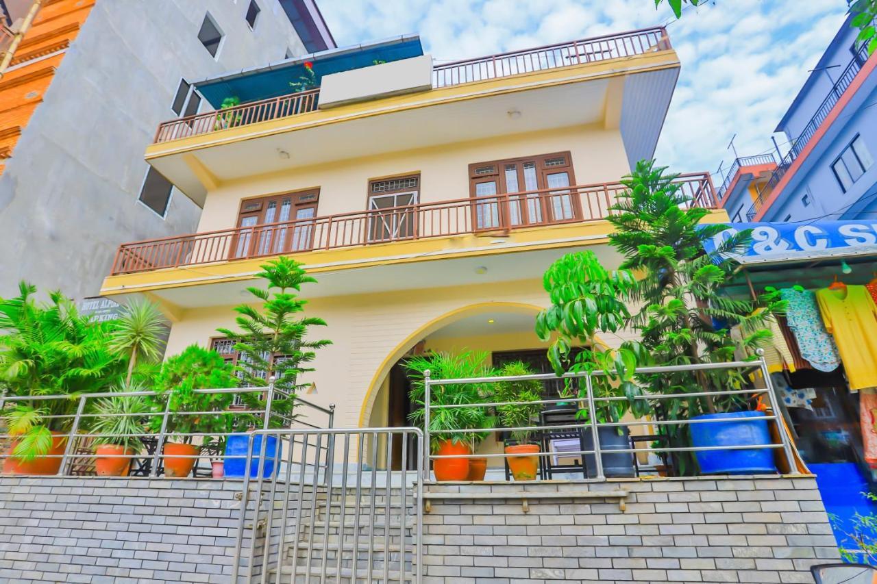 Hotel Alpine Villa Pokhara Exterior photo