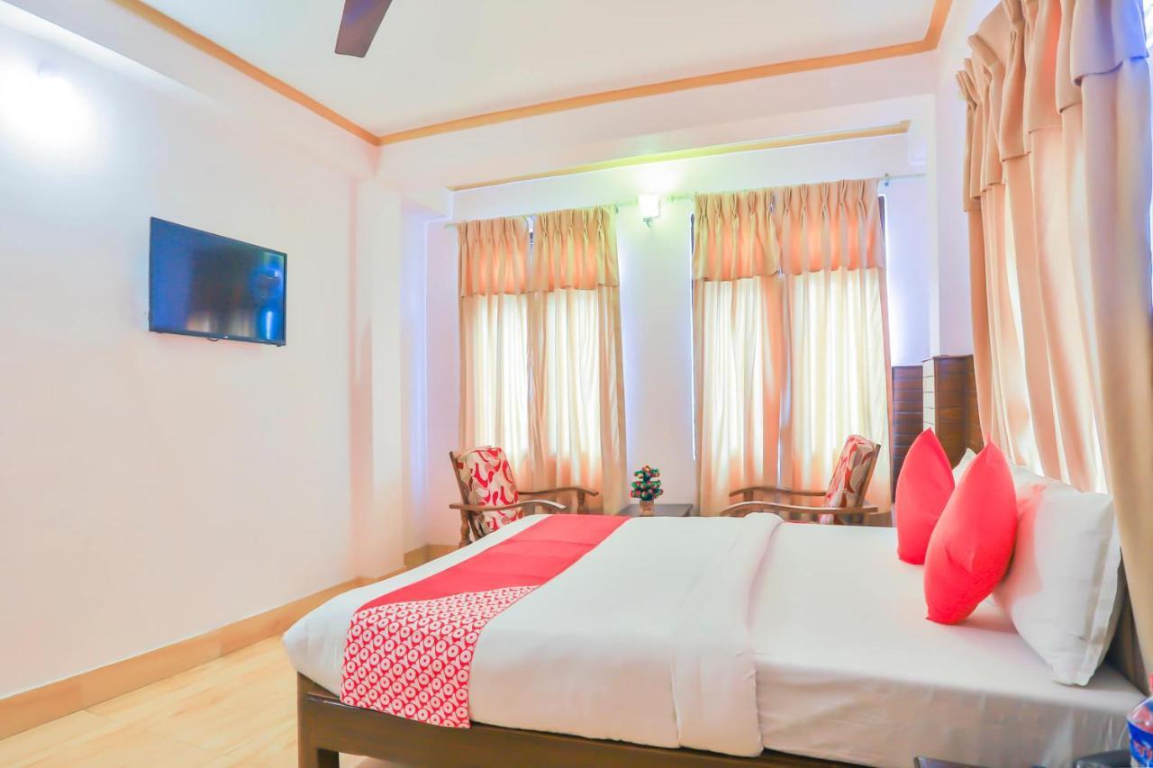 Hotel Alpine Villa Pokhara Exterior photo