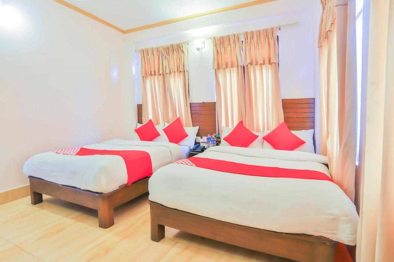 Hotel Alpine Villa Pokhara Exterior photo